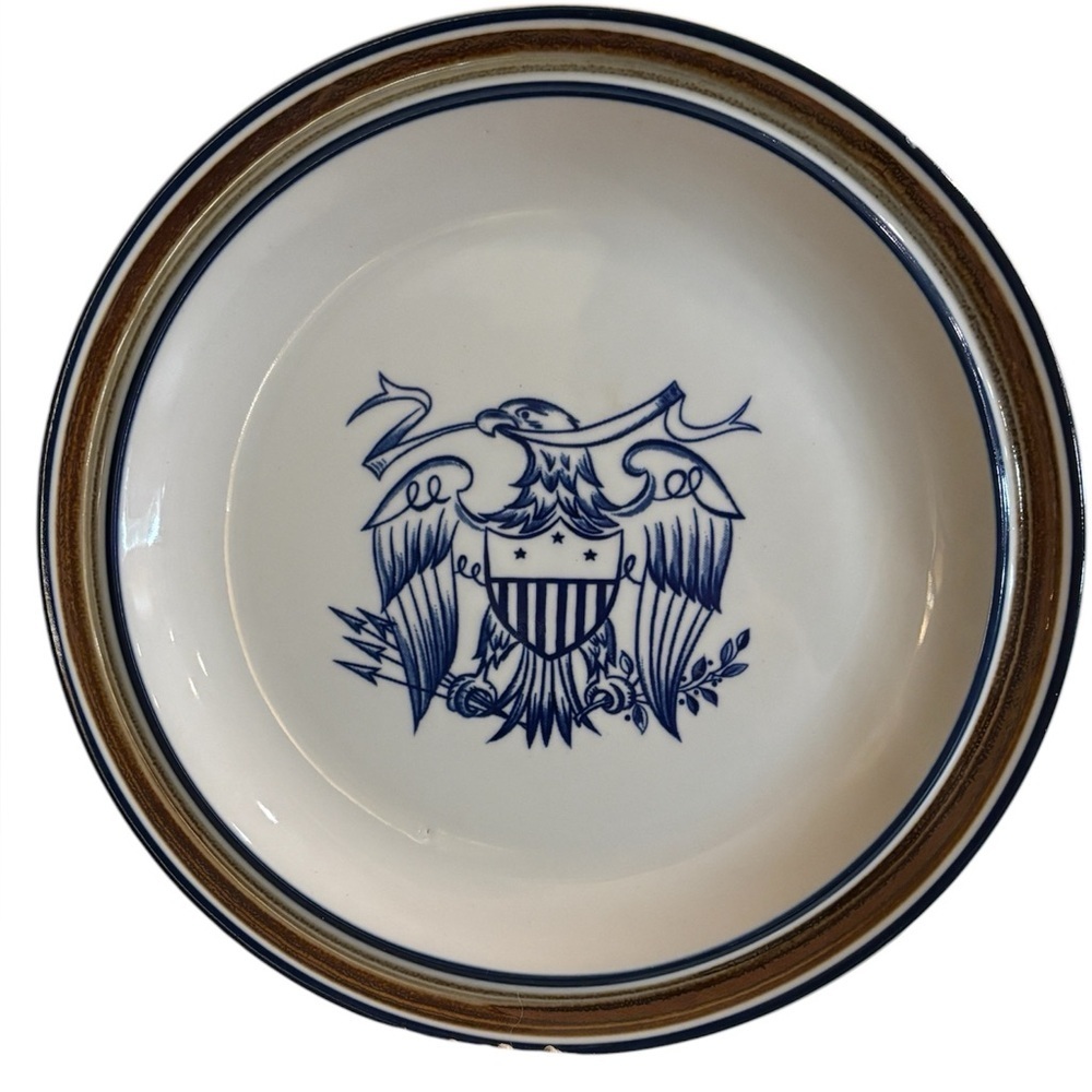 Salem Stoneware Georgetown Eagle Dinner Plate